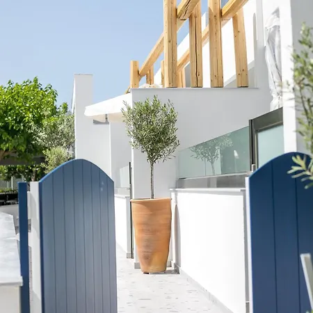 ベッド・アンド・ブレックファスト ディミトラ ブティック ルームズ 4*