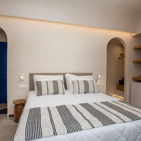 ディミトラ ブティック ルームズ ファリラキ