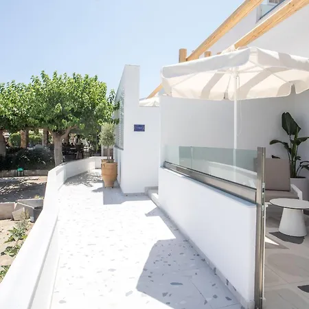 ディミトラ ブティック ルームズ